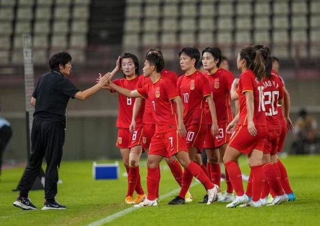 国产伦乱小说